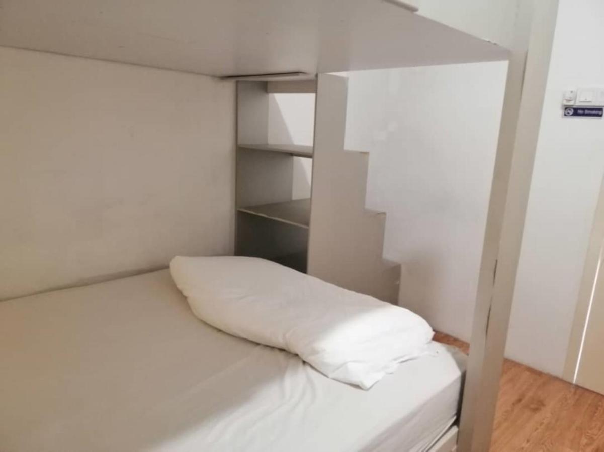 Spot On 89816 Warm Blanket Hotel Джохор Бахру Екстериор снимка